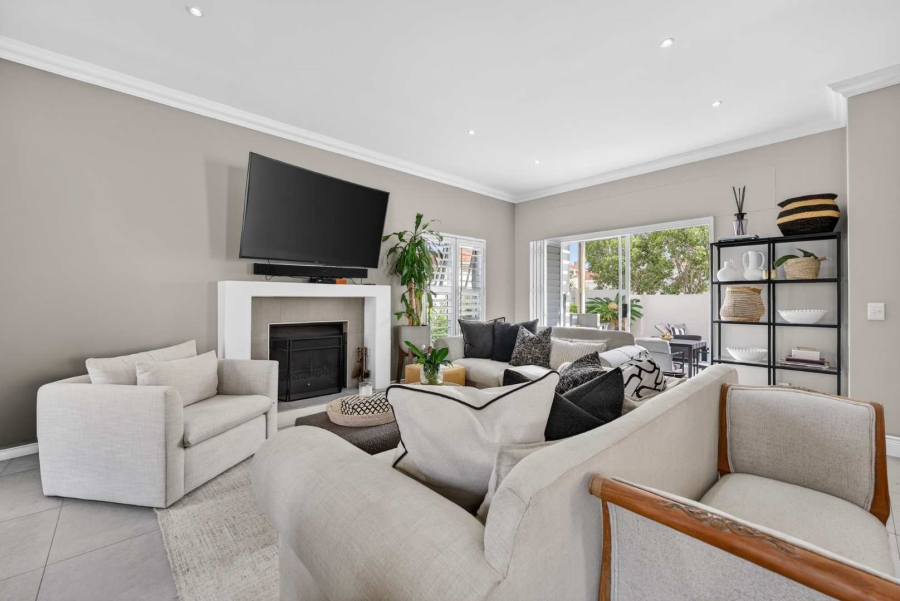 4 Bedroom Property for Sale in Parklands North Western Cape